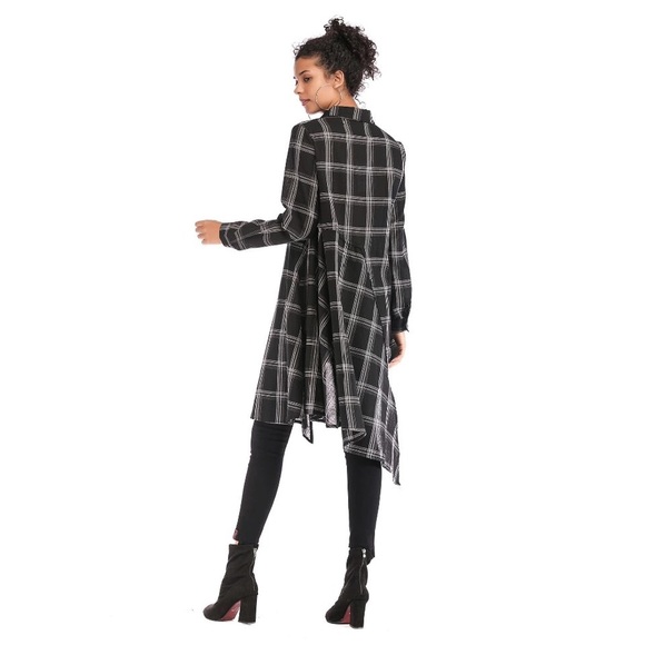 🆕 Long Asymmetrical Button Front Top ◀️ - Picture 6 of 6